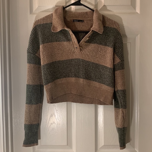 NIKKA K Freddy Tan and Green Crop Top - Picture 10 of 13